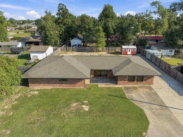 3808 Maplewood Dr, Sulphur, LA 70663
