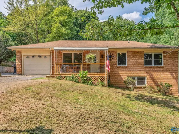 505 10th St NW, Fort Payne, AL 35967