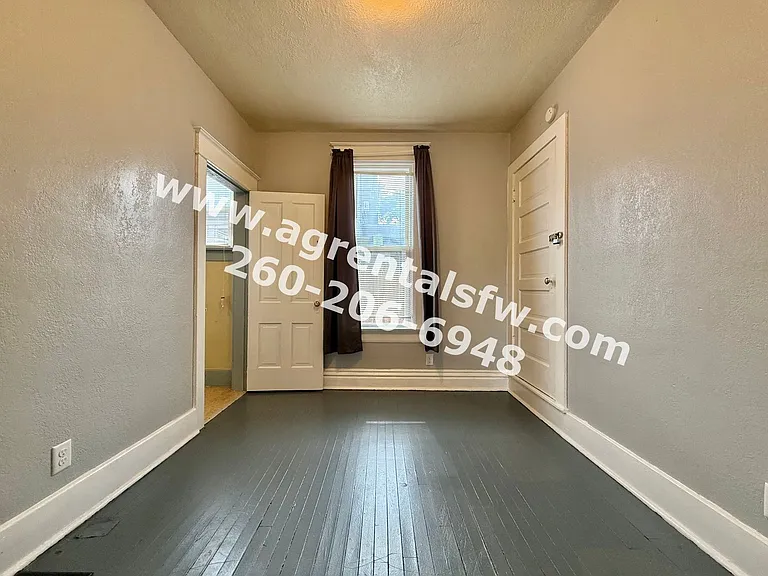 825 Eckart St — Photo 11