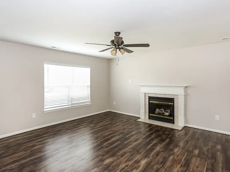 3620 Luton Ct — Photo 4