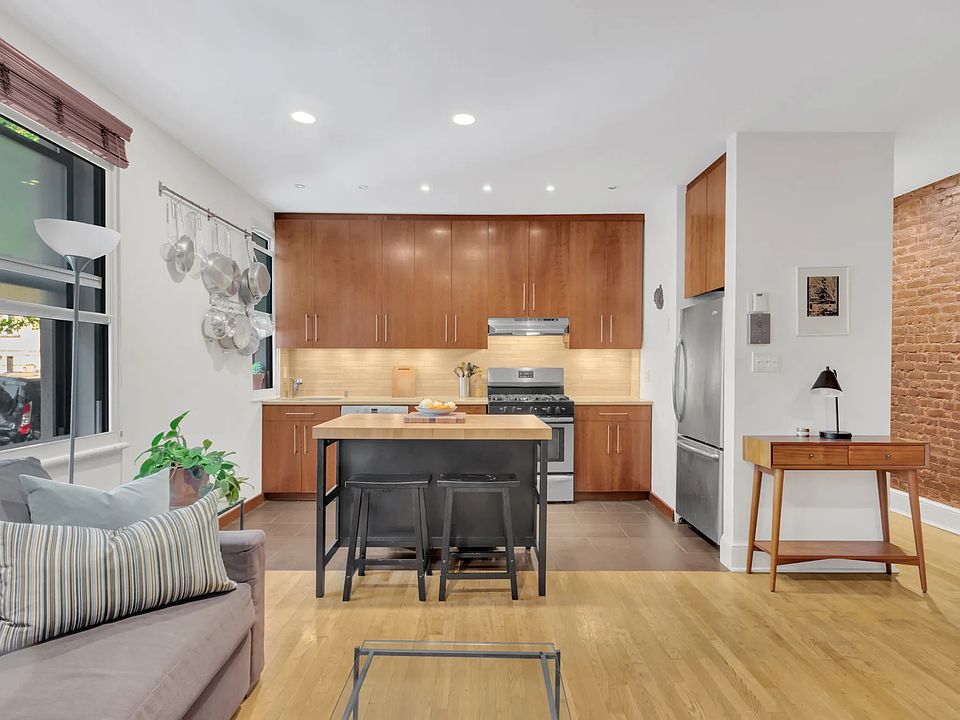 1st image of 1405 8th Ave APT 1D