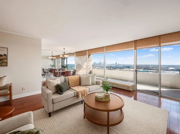 1000 Urlin Ave APT 920, Grandview, OH 43212