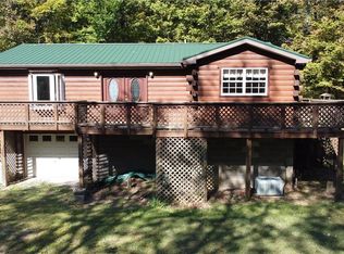 33 Athens Dr, New Cumberland, WV 26047