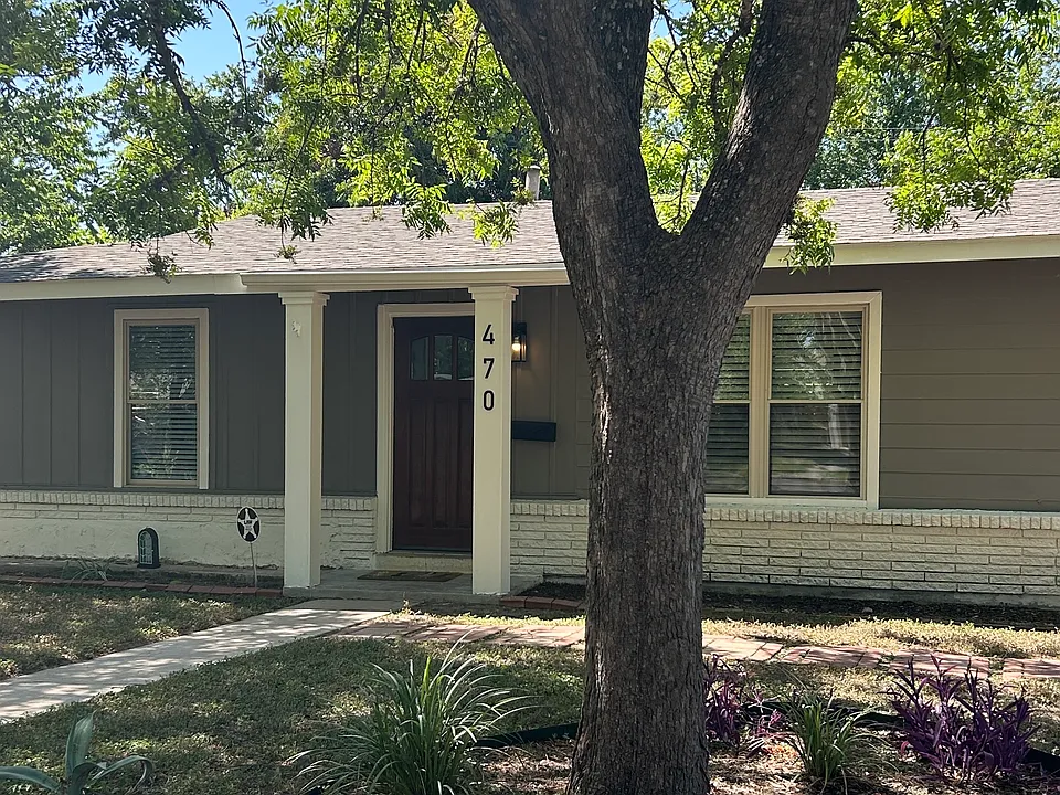 470 Dresden Dr