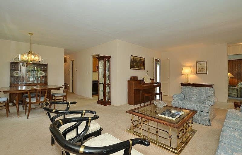 2nd image of 1 Clarissa Ln