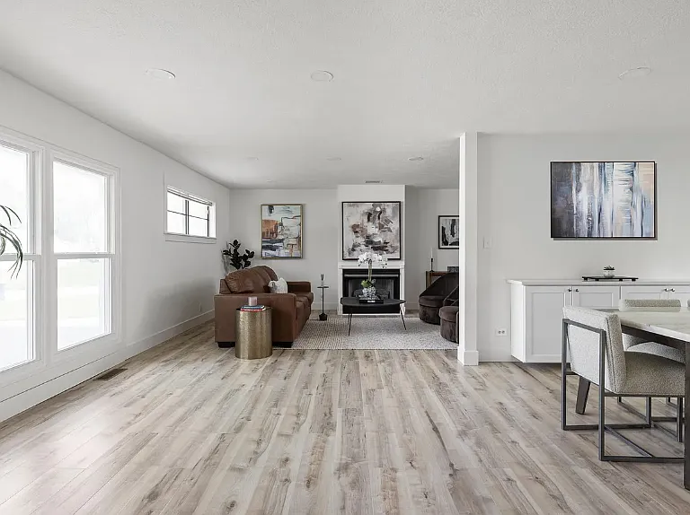 207 Stephen Ct — Photo 4