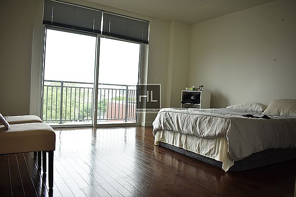 1st image of 12-15 Broadway #515
