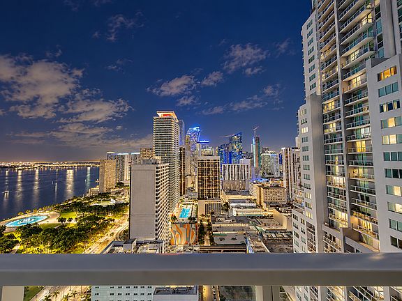5th image of 244 Biscayne Blvd APT 3405