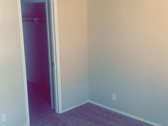 4th image of 3320 Thornton Ln #102