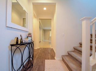 15910 Chorus Ln, Fontana, CA 92336