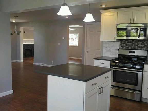 5th image of 1136 Cleveland Dr