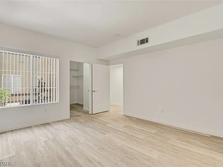 9000 Las Vegas Blvd S #1079 — Photo 29