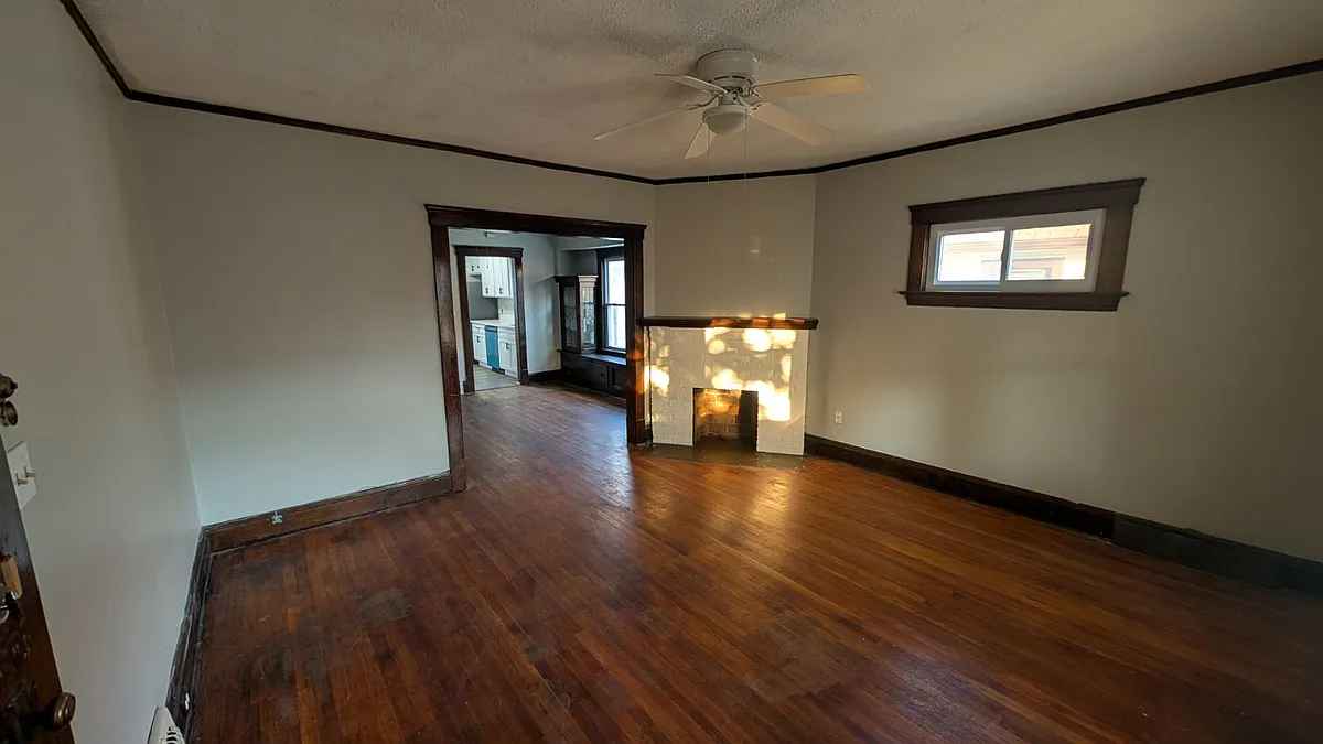 Building Photo - 1280 Fry Ave