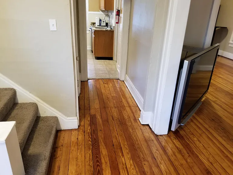 804 E Stewart St — Photo 22