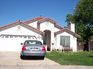 1020 Galileo Ct, Hanford, CA 93230