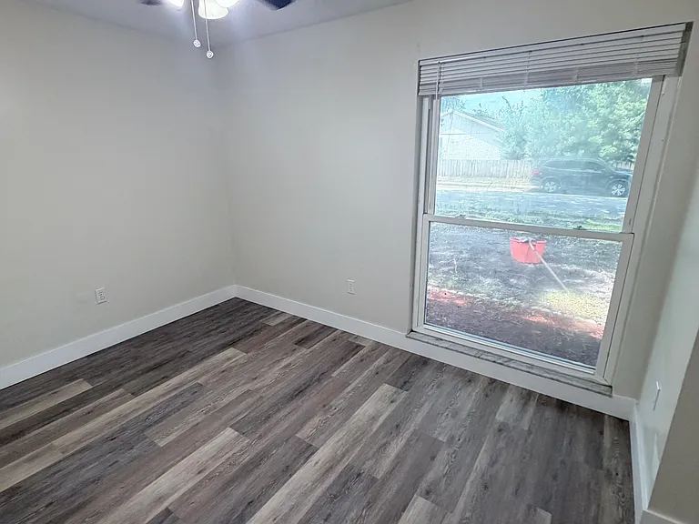 3220 Ludlow Dr — Photo 10