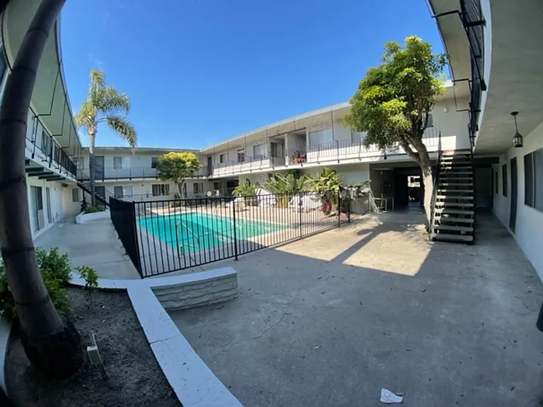 777 S F St — Photo 11