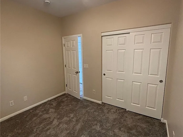8585 Ebony Hills Way — Photo 19