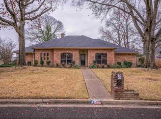 1300 Heather Ln, Longview, TX 75604