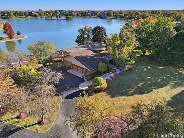 58 Watergate Dr, South Barrington, IL 60010