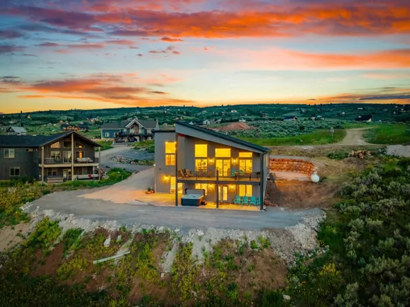 3042 S Chukar Dr, Garden City, UT 84028