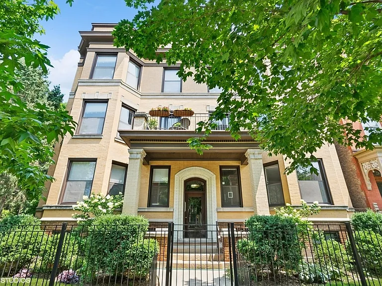 3645 N Wilton Ave #2 — Photo 25