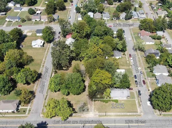 1231 Hampton St, Paducah, KY 42001