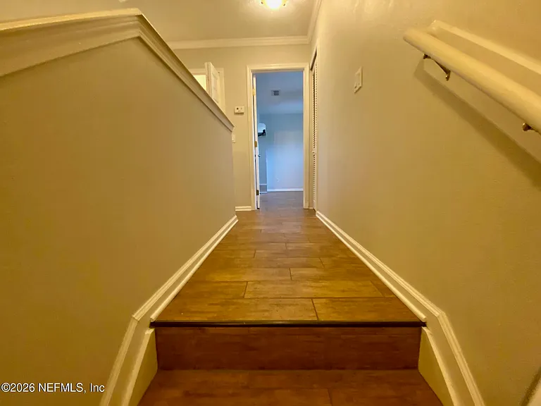 1530 Vineland Cir #B — Photo 30