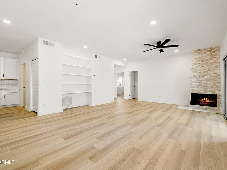 11333 N 92nd St #1038 — Photo 5