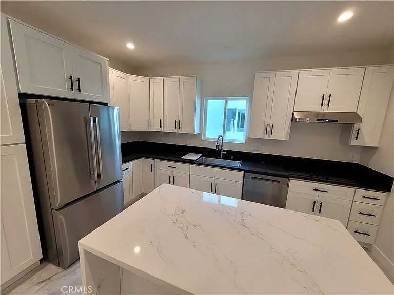 8004 Shirley Ave — Photo 5