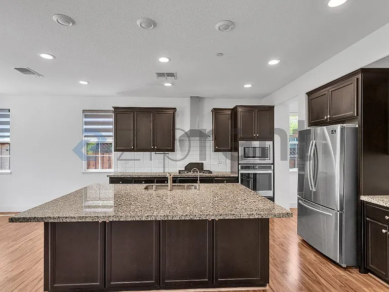 1483 S Barker St — Photo 9