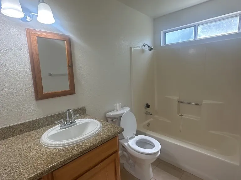 16784 Sultana St #4 — Photo 11