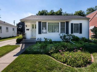 1115 48th St, Moline, IL 61265