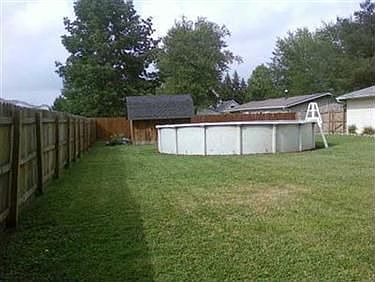 5th image of 1734 Eastwood Dr