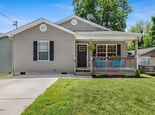 2134 Bernhurst Dr, Knoxville, TN 37918
