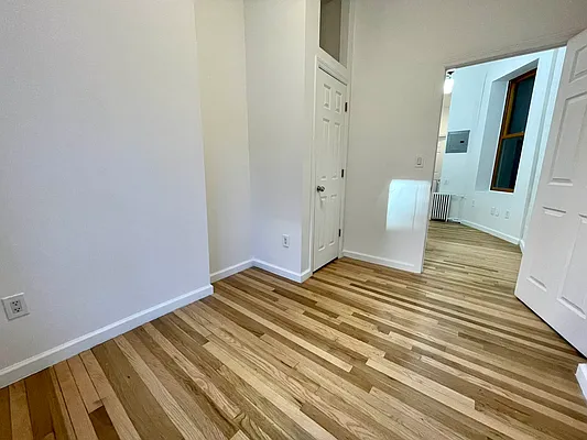 Rented by J PRESTON AND ASSOCIATES INC | media 20