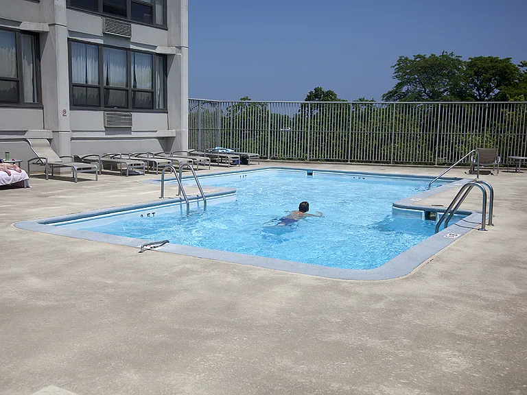 5100 N Marine Dr #8E — Photo 22