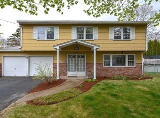 166 Dodd Dr, Holliston, MA 01746
