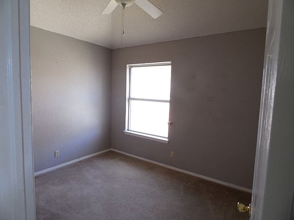 2nd image of 4612 Loma De Plata Dr