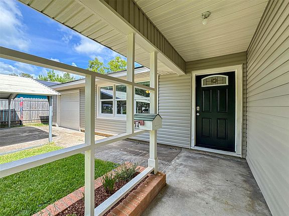 4th image of 1108 Prune St