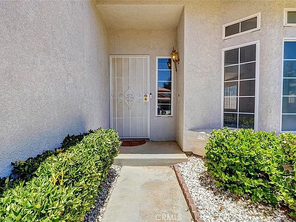 4th image of 3121 Crowne Dr
