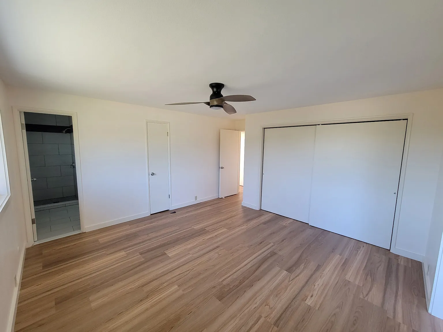 3 bed, 1.5 bath, 2802 sqft, $3,500 — Photo 3