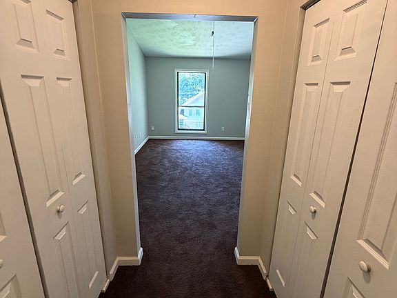 3rd image of 1386 Williamsburg Ln #L