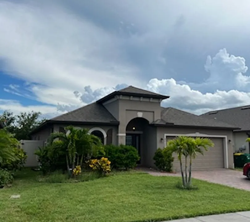 4528 Alligator Flag Cir