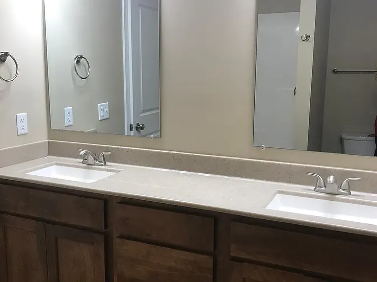 1070 Augusta Dr #1070 — Photo 7