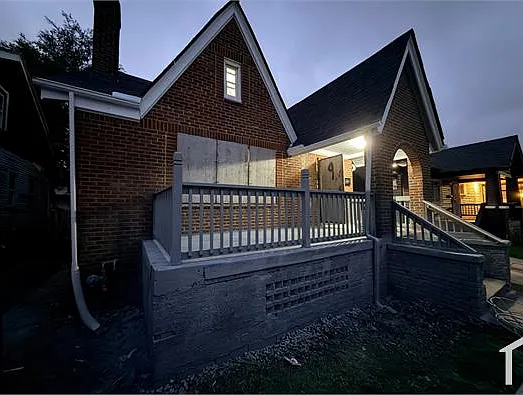 3 bed, 1397 sqft, $1,695 — Photo 1
