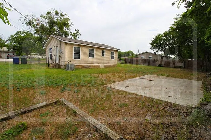 609 Sunset Ln #C — Photo 19