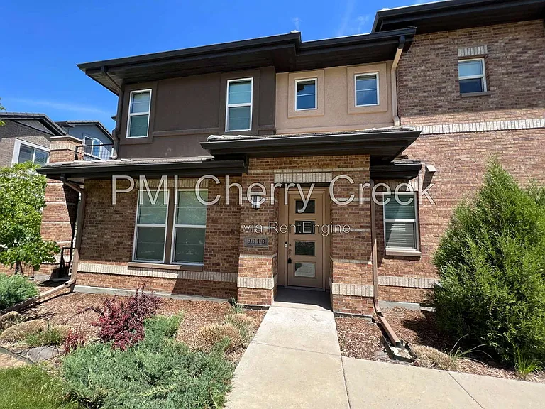 9010 E Caley Way — Photo 1