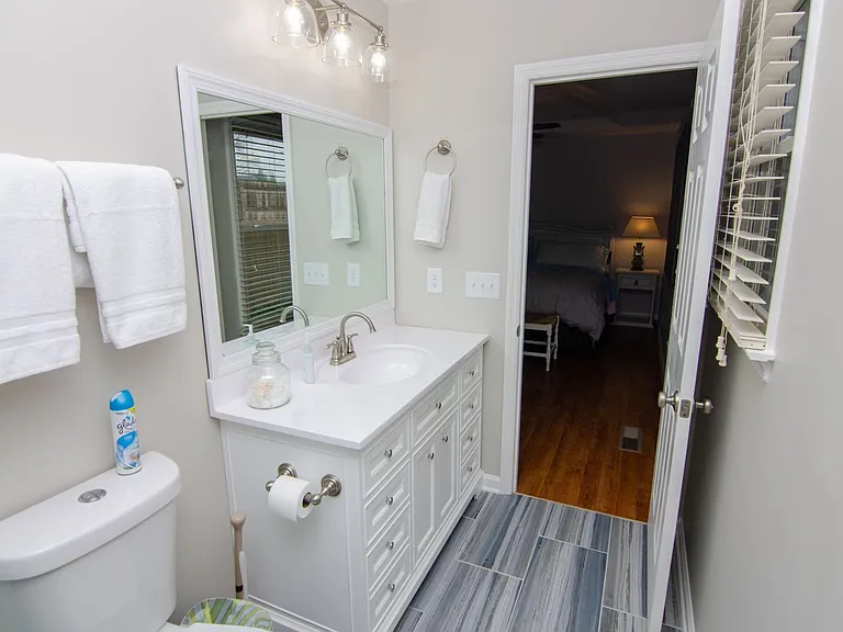 306 Wedgewood Ct — Photo 11