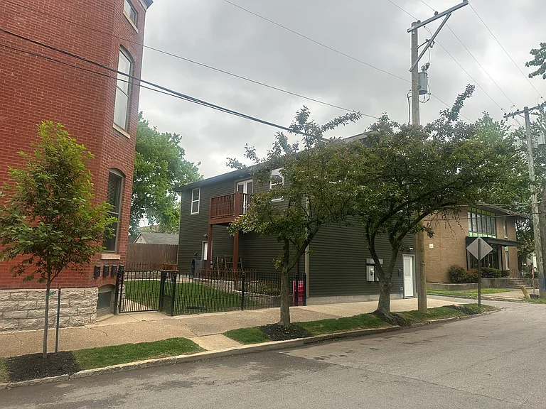511 Bertrand St #2 — Photo 14